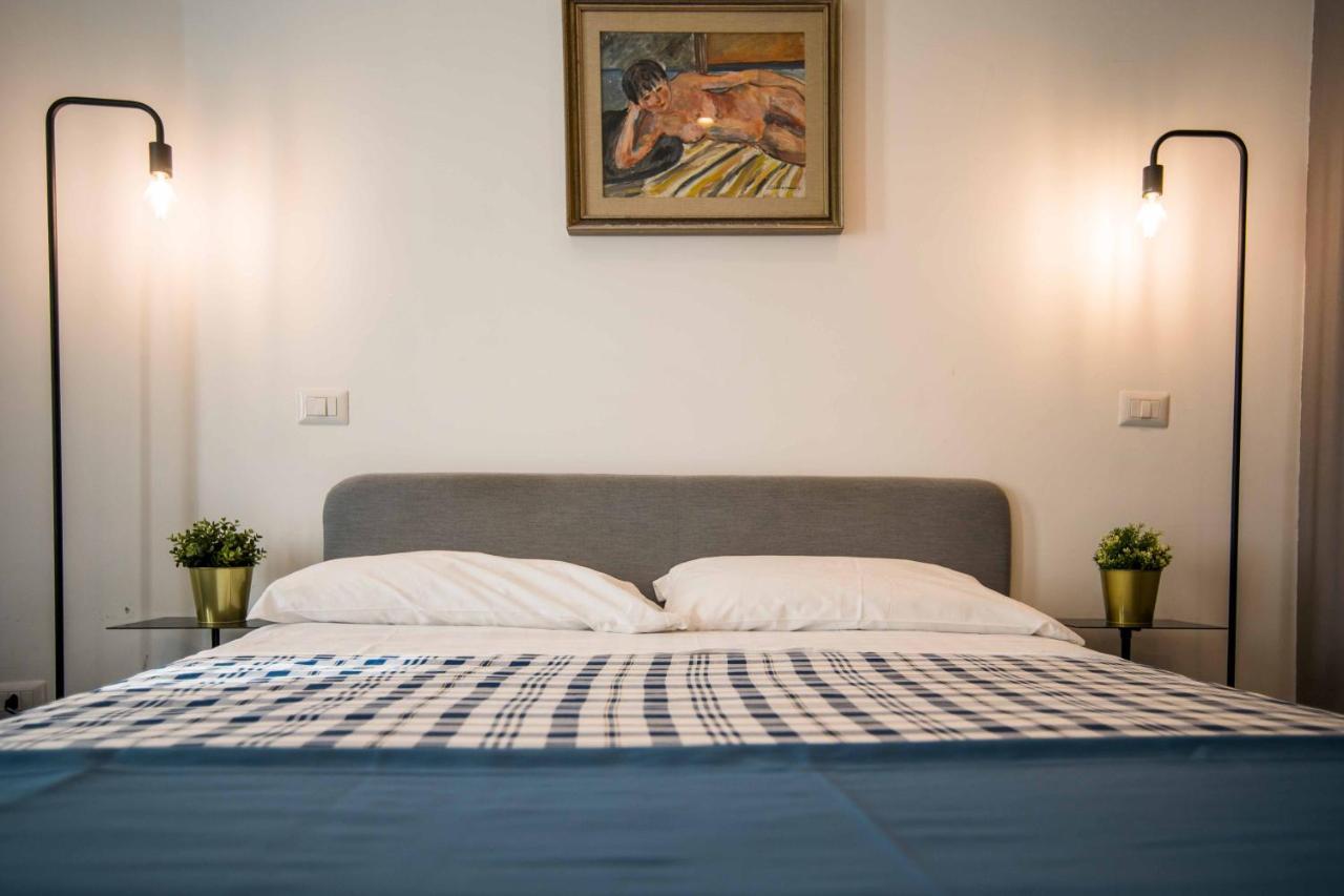 Qu4Ttro I Quattro Briganti Bed & Breakfast Salerno Luaran gambar